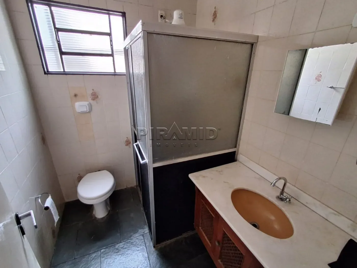 Alugar Casa / Padr&atilde;o em Ribeir&atilde;o Preto R$ 2.000,00 - Foto 5