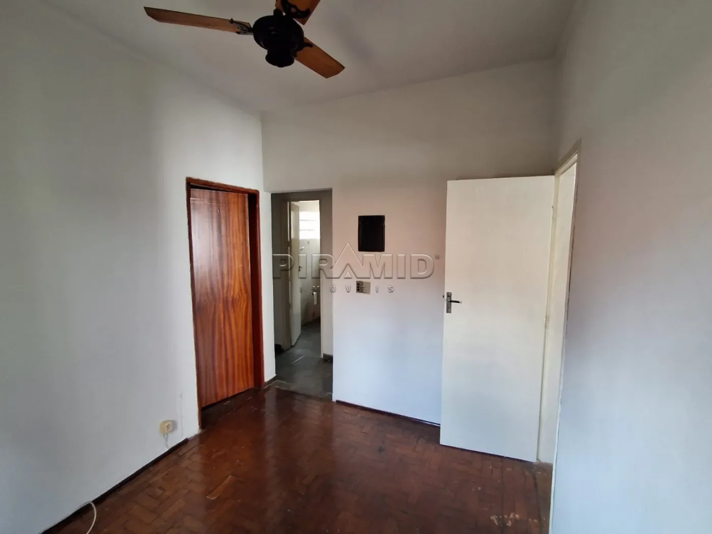 Alugar Casa / Padr&atilde;o em Ribeir&atilde;o Preto R$ 2.000,00 - Foto 9