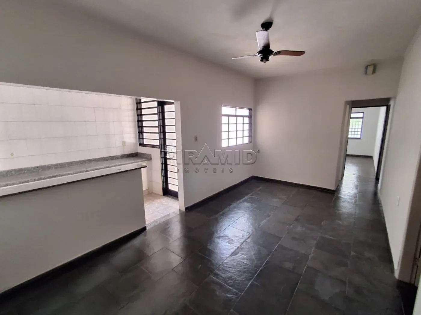 Alugar Casa / Padr&atilde;o em Ribeir&atilde;o Preto R$ 2.000,00 - Foto 18