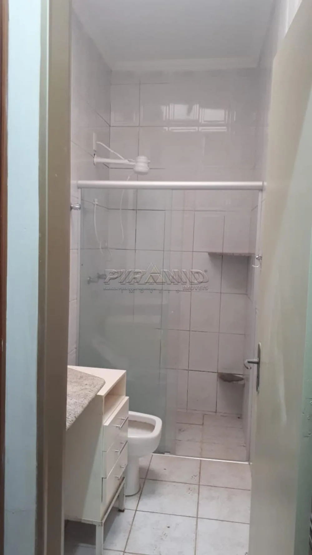 Alugar Casa / Padr&atilde;o em Ribeir&atilde;o Preto R$ 2.500,00 - Foto 4