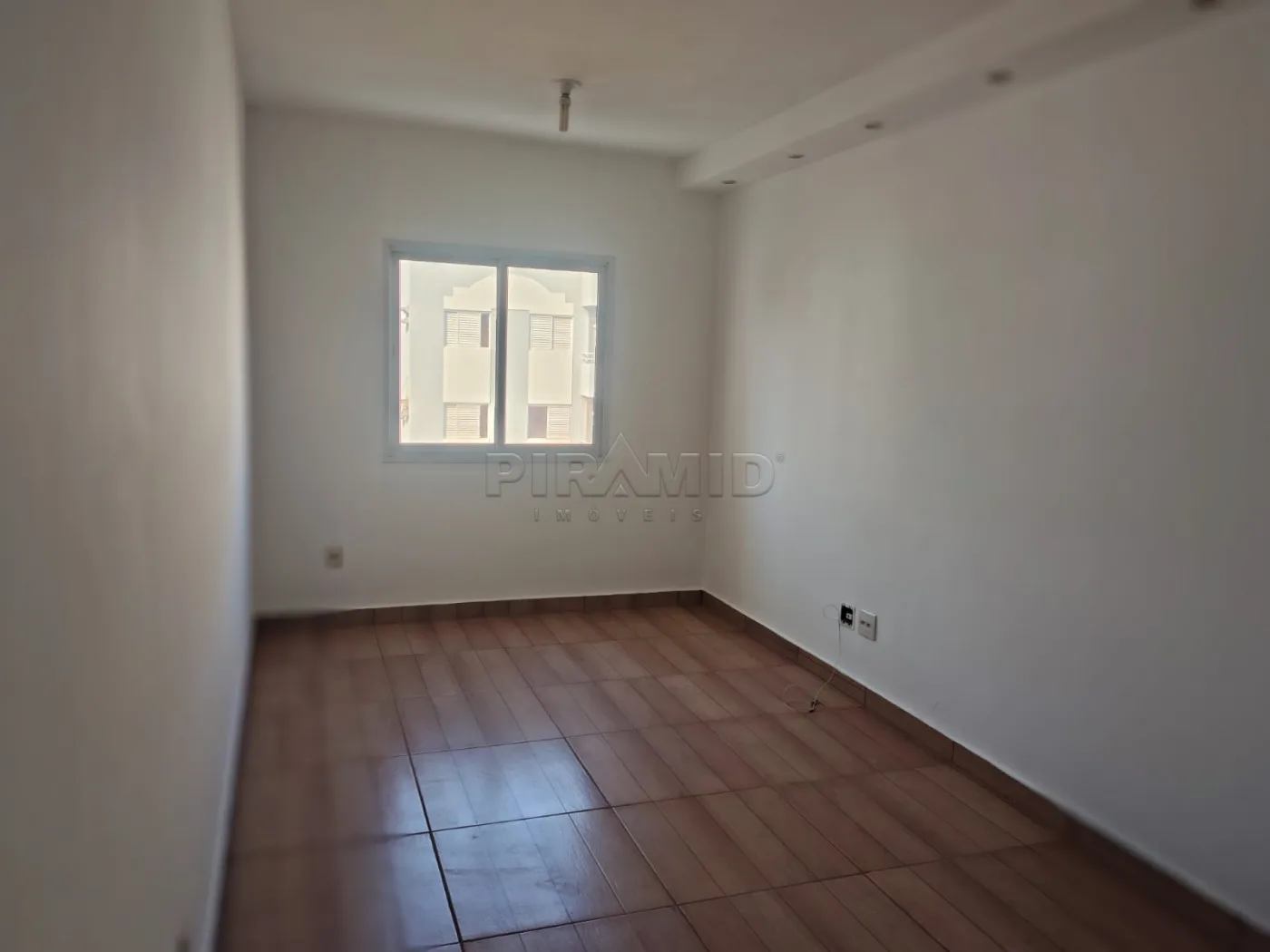 Alugar Apartamento / Padr&atilde;o em Ribeir&atilde;o Preto R$ 1.300,00 - Foto 1