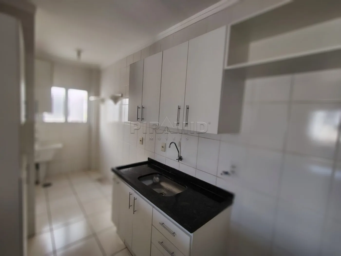 Alugar Apartamento / Padr&atilde;o em Ribeir&atilde;o Preto R$ 1.300,00 - Foto 7