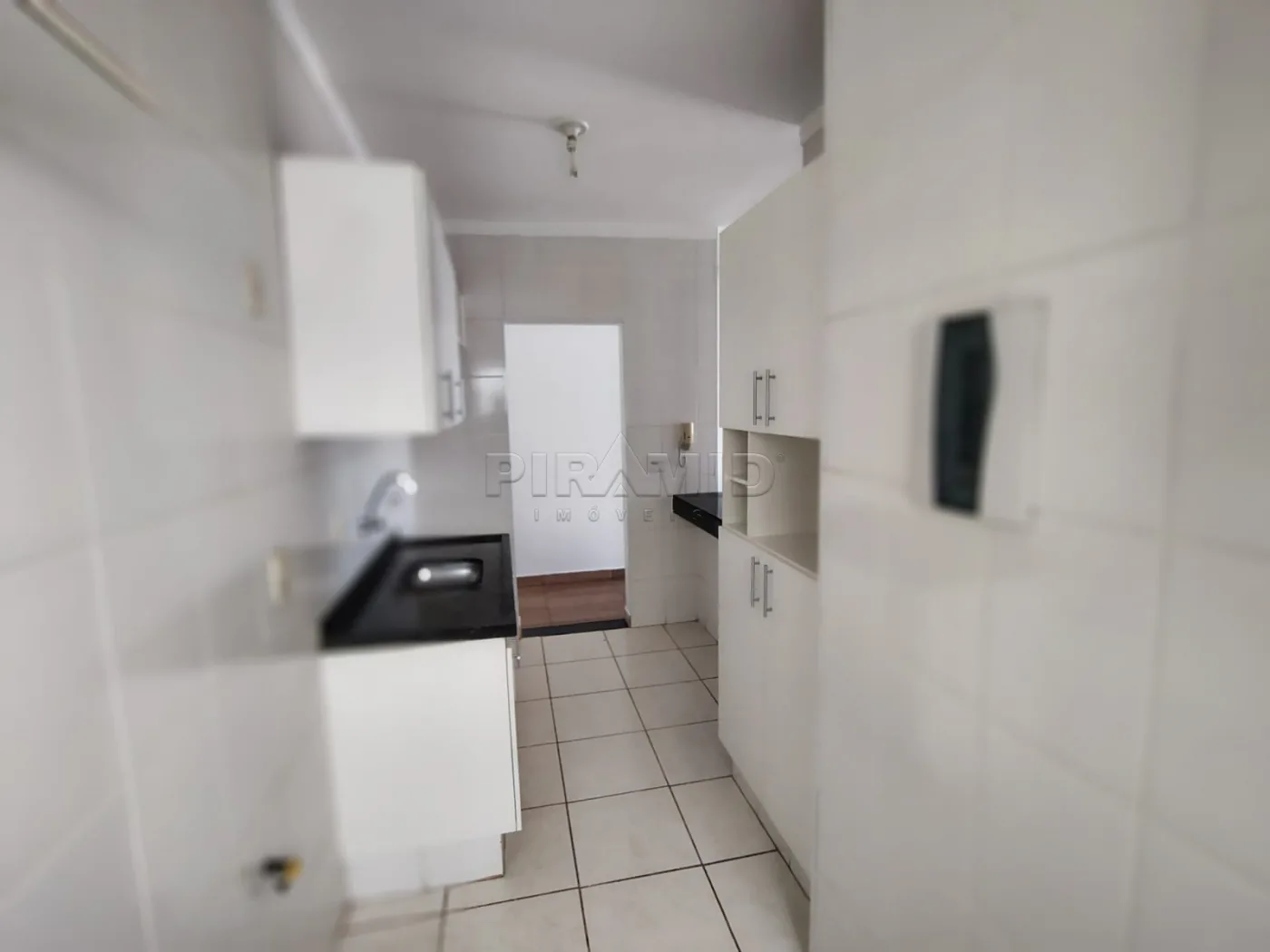 Alugar Apartamento / Padr&atilde;o em Ribeir&atilde;o Preto R$ 1.300,00 - Foto 10