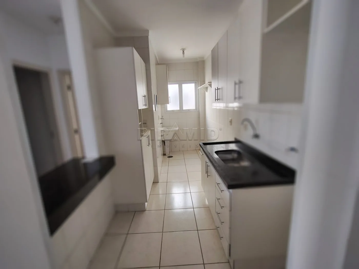 Alugar Apartamento / Padr&atilde;o em Ribeir&atilde;o Preto R$ 1.300,00 - Foto 9