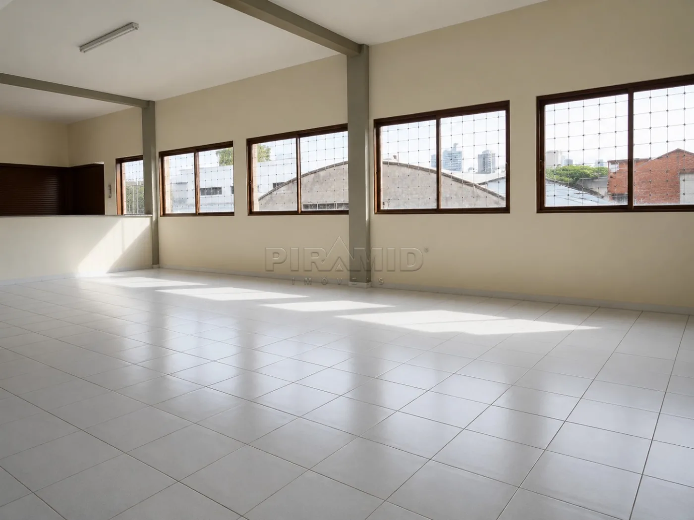 Alugar Comercial / Galp&atilde;o  Barrac&atilde;o em Ribeir&atilde;o Preto R$ 15.000,00 - Foto 4