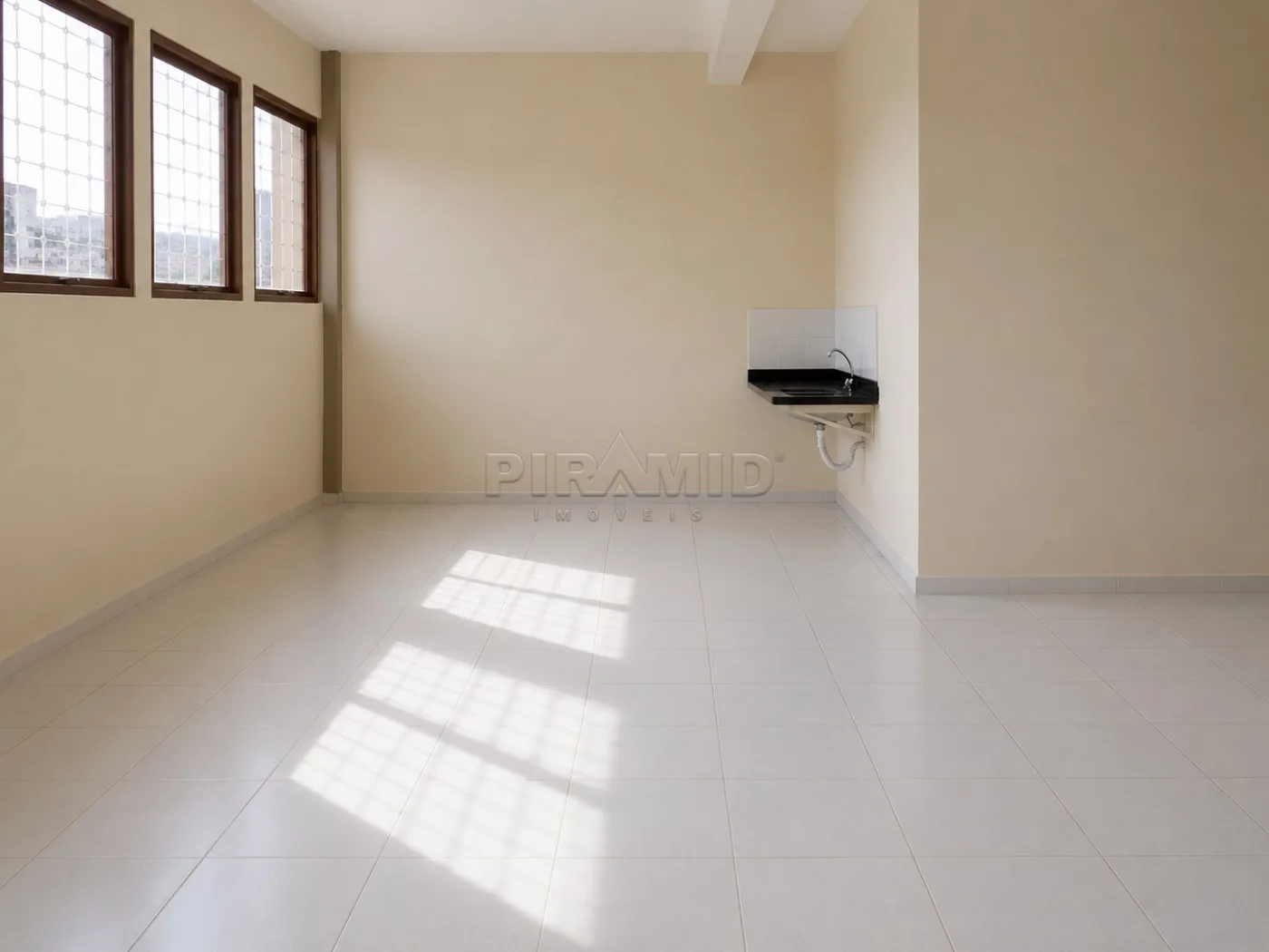 Alugar Comercial / Galp&atilde;o  Barrac&atilde;o em Ribeir&atilde;o Preto R$ 15.000,00 - Foto 5