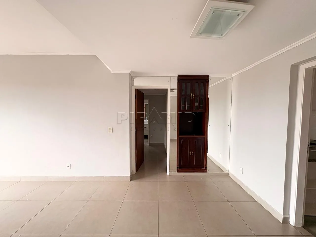 Alugar Apartamento / Padr&atilde;o em Ribeir&atilde;o Preto R$ 1.000,00 - Foto 5