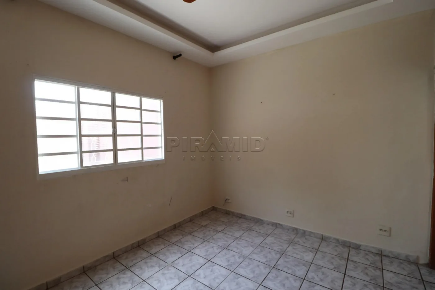 Alugar Casa / Padr&atilde;o em Ribeir&atilde;o Preto R$ 2.400,00 - Foto 2