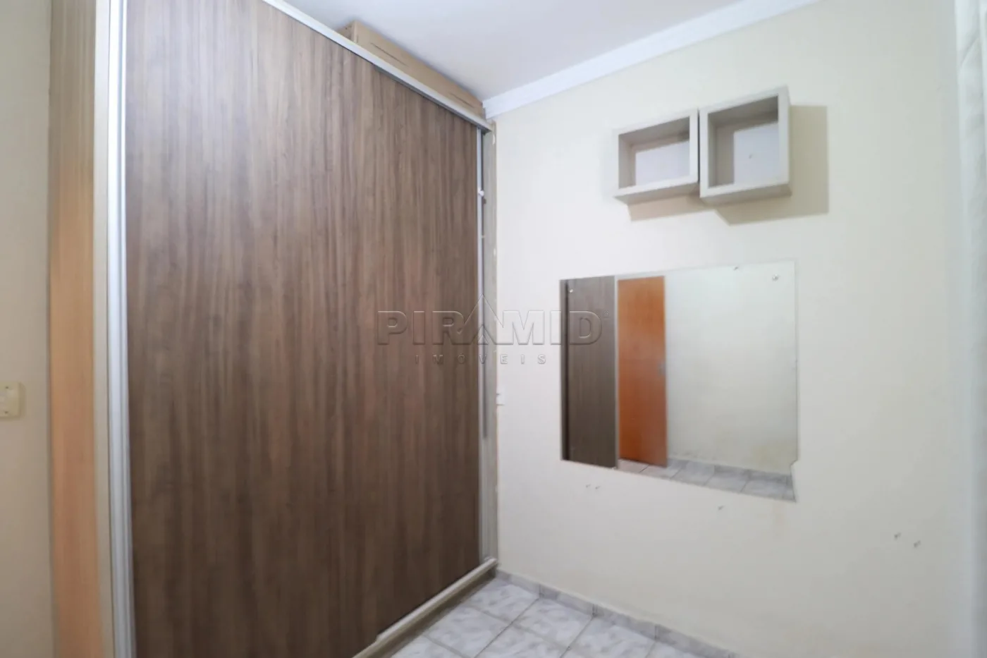 Alugar Casa / Padr&atilde;o em Ribeir&atilde;o Preto R$ 2.400,00 - Foto 14