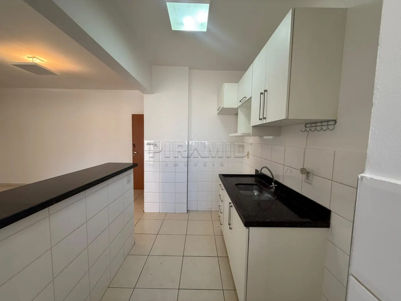 Alugar Apartamento / Padr&atilde;o em Ribeir&atilde;o Preto R$ 2.950,00 - Foto 5