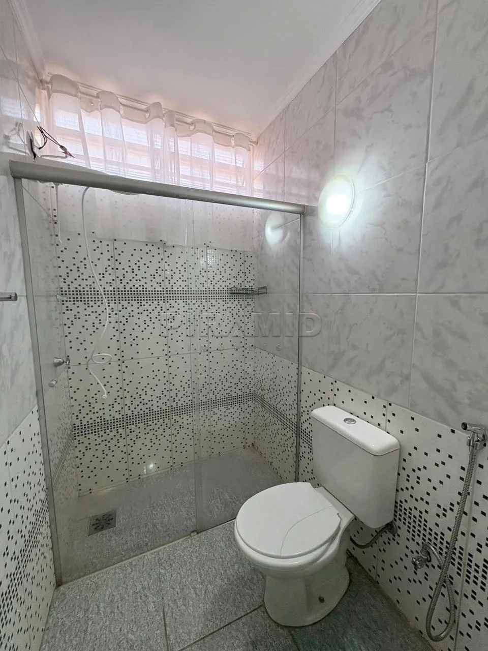 Alugar Casa / Padr&atilde;o em Ribeir&atilde;o Preto R$ 3.100,00 - Foto 12