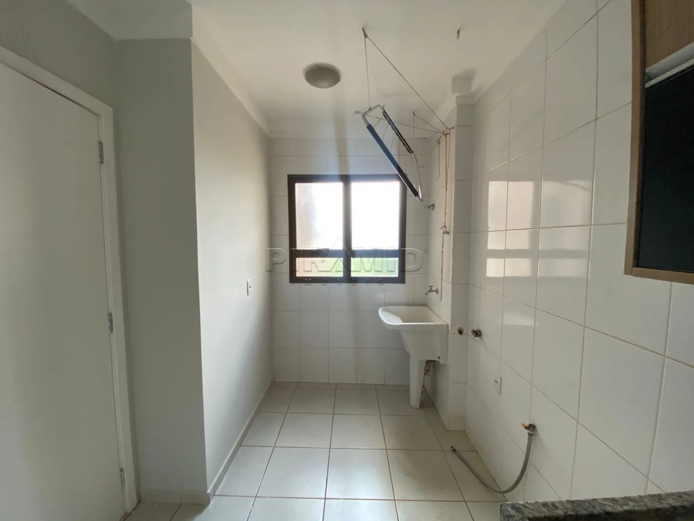 Alugar Apartamento / Padr&atilde;o em Ribeir&atilde;o Preto R$ 3.300,00 - Foto 4