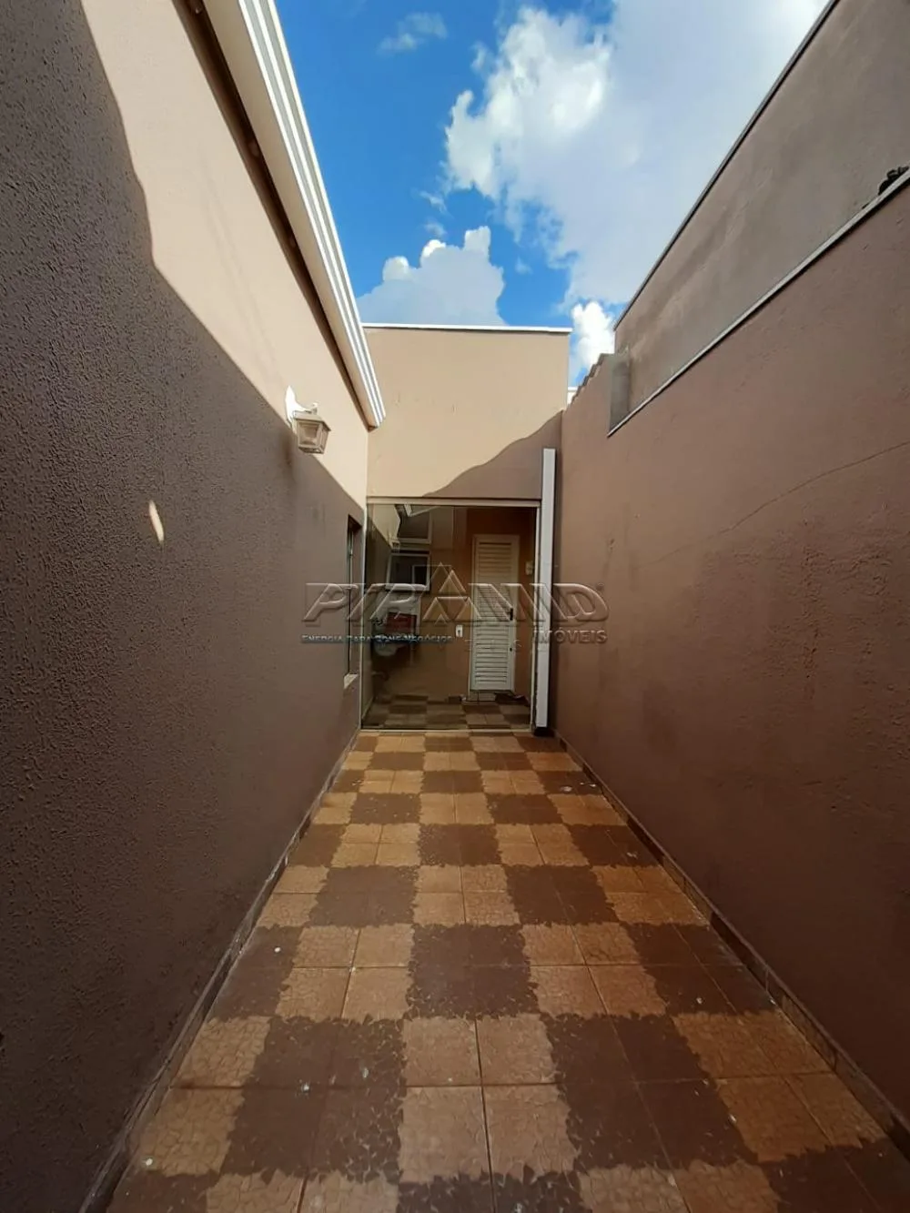 Alugar Casa / Padr&atilde;o em Ribeir&atilde;o Preto R$ 3.600,00 - Foto 21