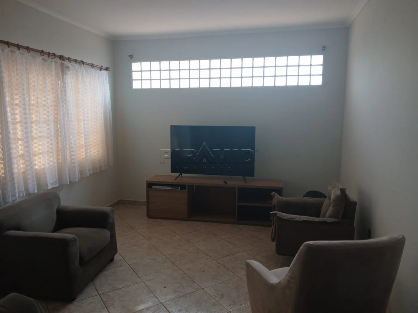 Comprar Casa / Padr&atilde;o em Ribeir&atilde;o Preto R$ 300.000,00 - Foto 2