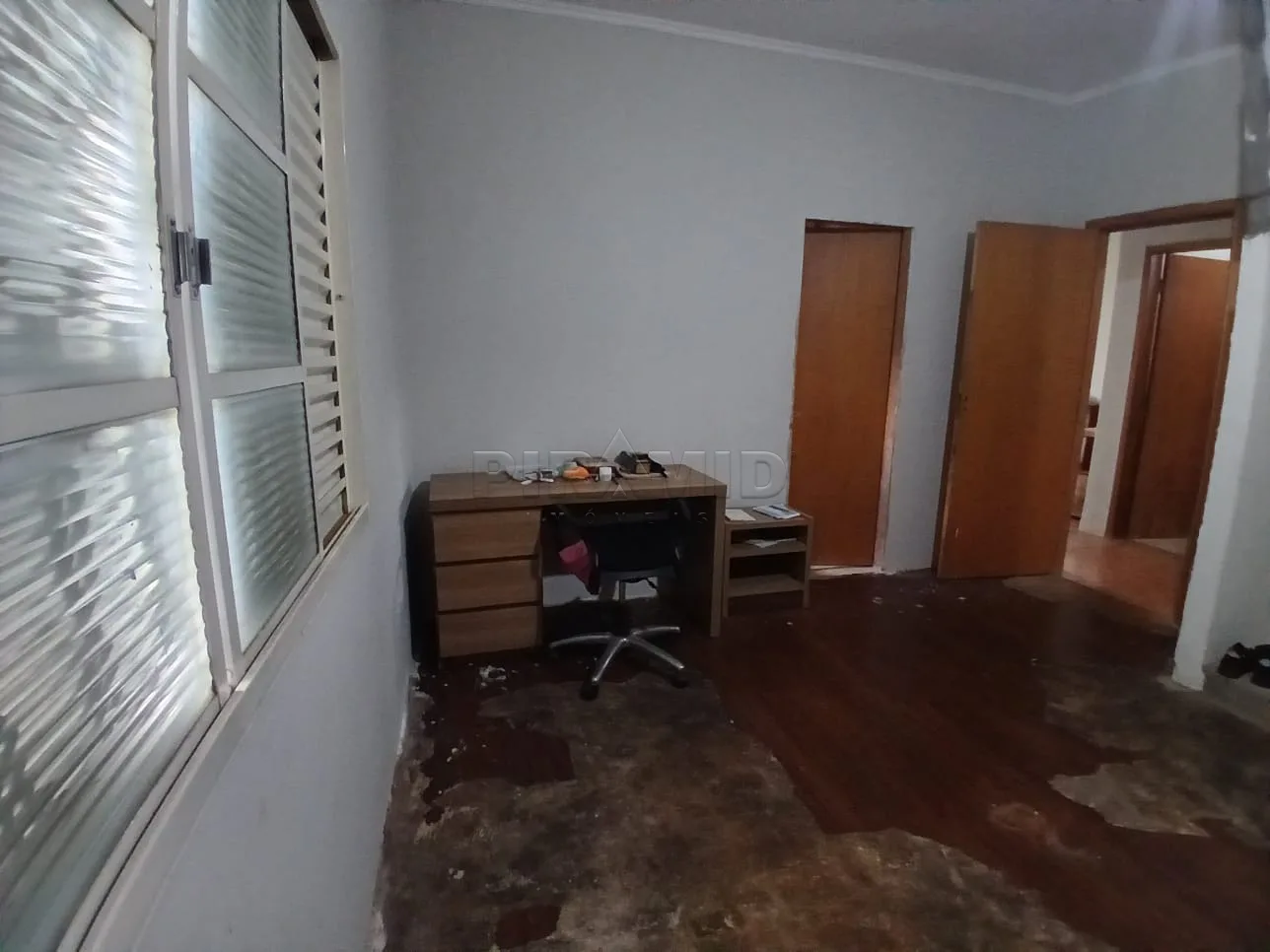 Comprar Casa / Padr&atilde;o em Ribeir&atilde;o Preto R$ 300.000,00 - Foto 8