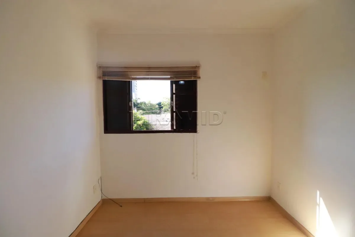 Alugar Apartamento / Padr&atilde;o em Ribeir&atilde;o Preto R$ 1.500,00 - Foto 4