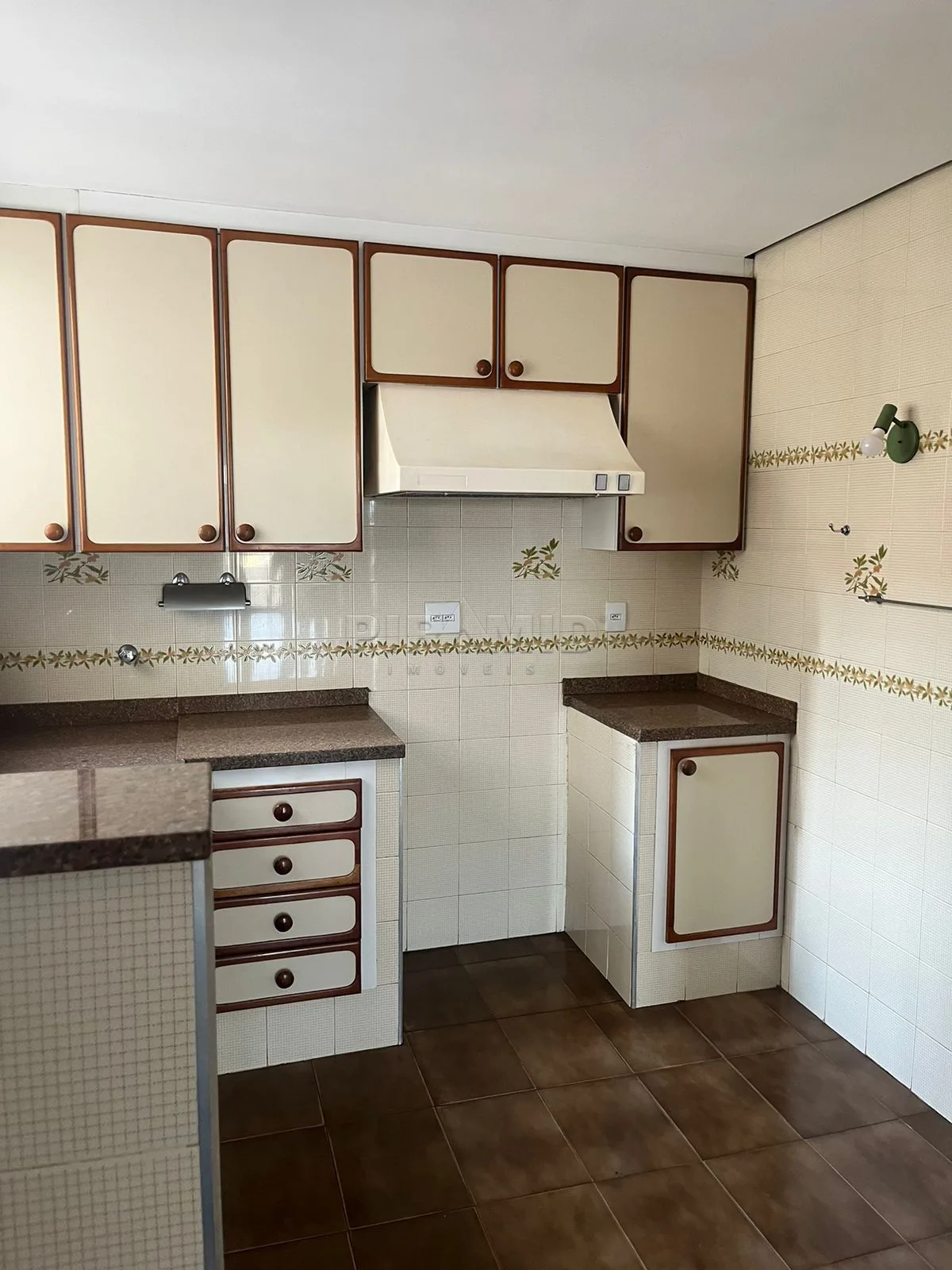 Alugar Apartamento / Padr&atilde;o em Ribeir&atilde;o Preto R$ 1.950,00 - Foto 8