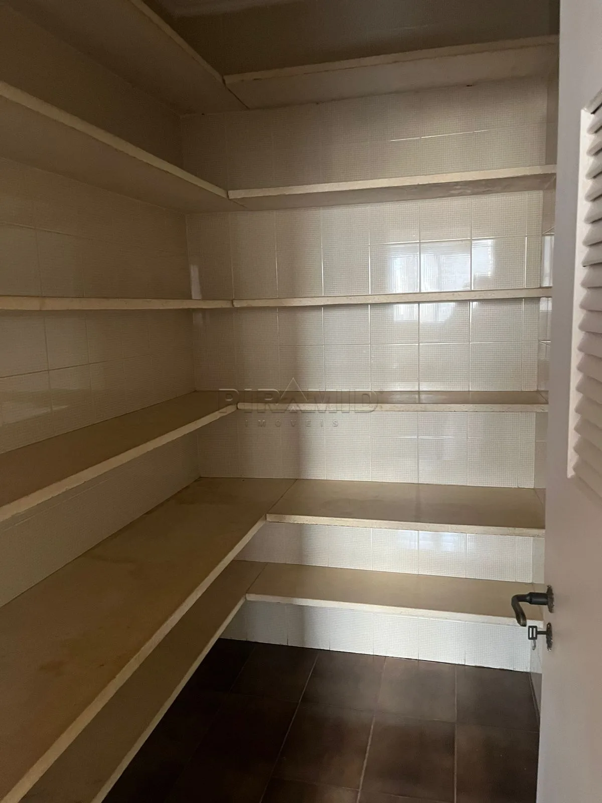 Alugar Apartamento / Padr&atilde;o em Ribeir&atilde;o Preto R$ 1.950,00 - Foto 11