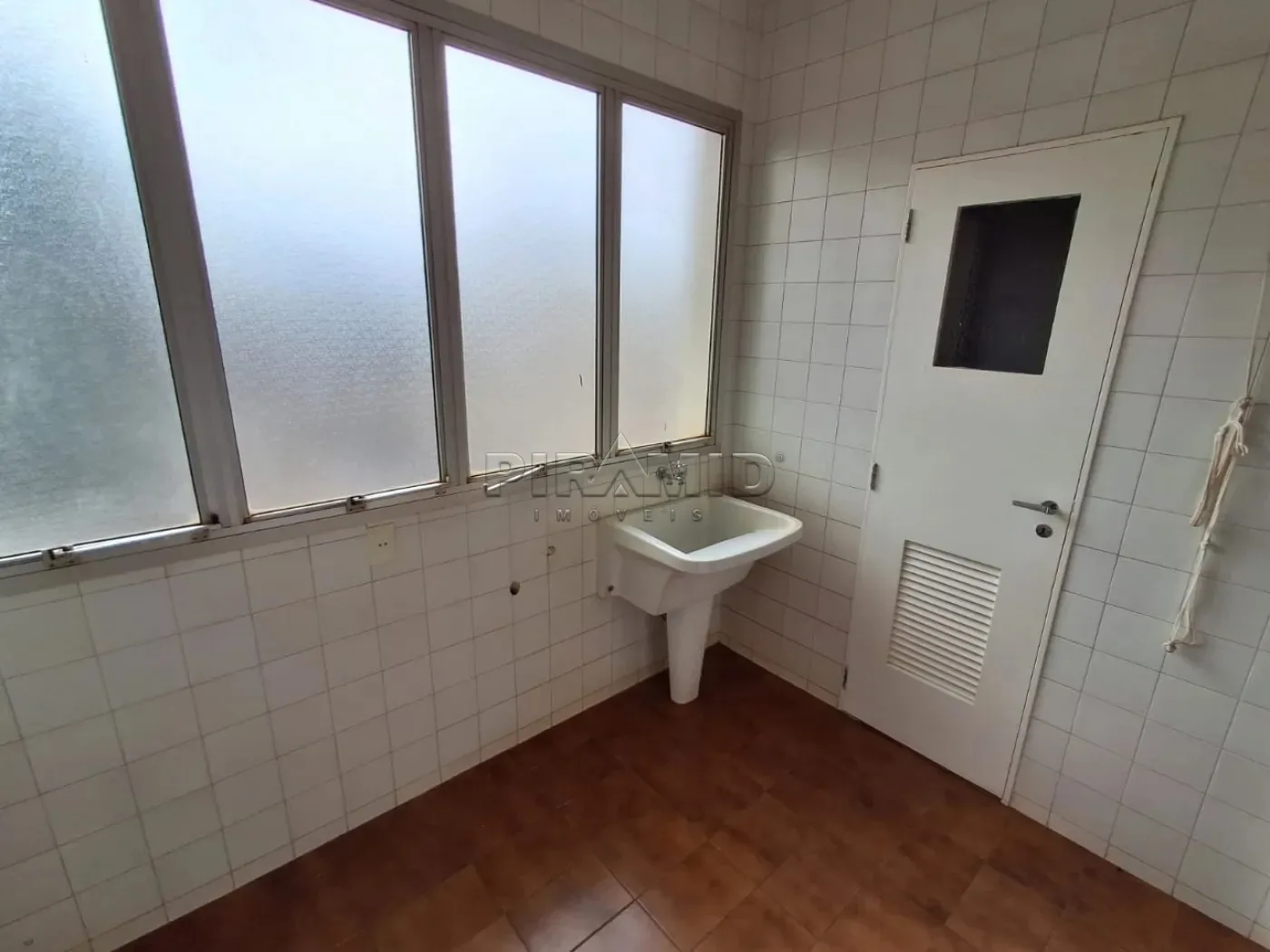 Alugar Apartamento / Padr&atilde;o em Ribeir&atilde;o Preto R$ 2.200,00 - Foto 13