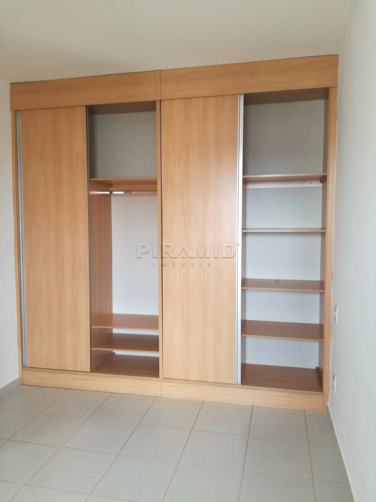 Alugar Apartamento / Padr&atilde;o em Ribeir&atilde;o Preto R$ 950,00 - Foto 6