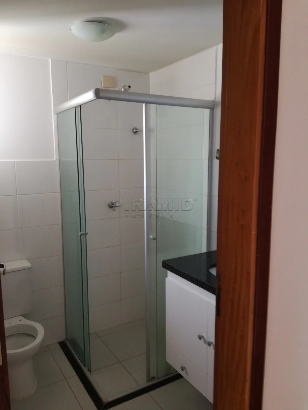 Alugar Apartamento / Padr&atilde;o em Ribeir&atilde;o Preto R$ 950,00 - Foto 7