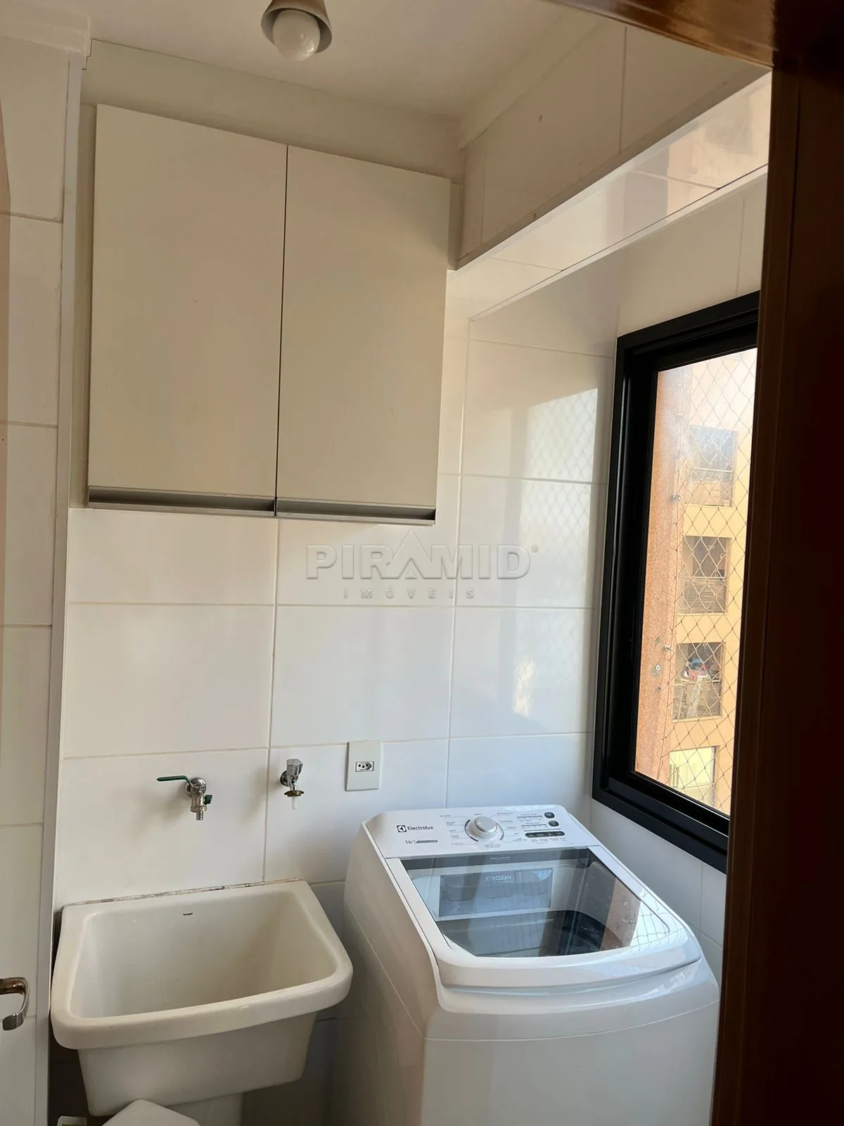 Alugar Apartamento / Padr&atilde;o em Ribeir&atilde;o Preto R$ 2.350,00 - Foto 5
