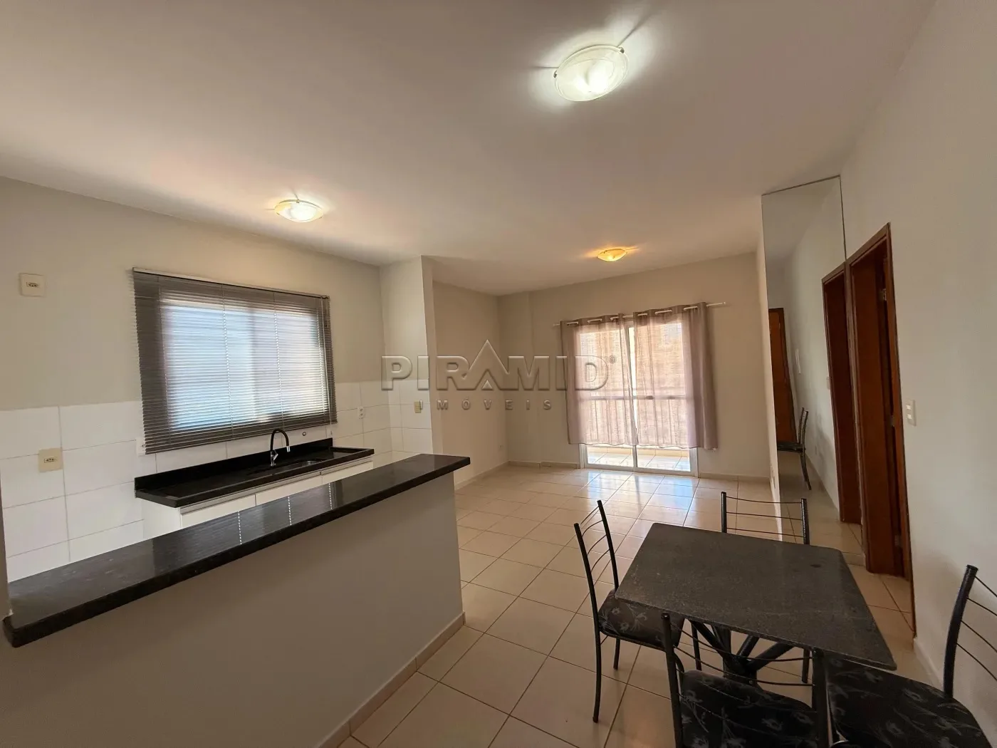 Alugar Apartamento / Padr&atilde;o em Ribeir&atilde;o Preto R$ 1.850,00 - Foto 2