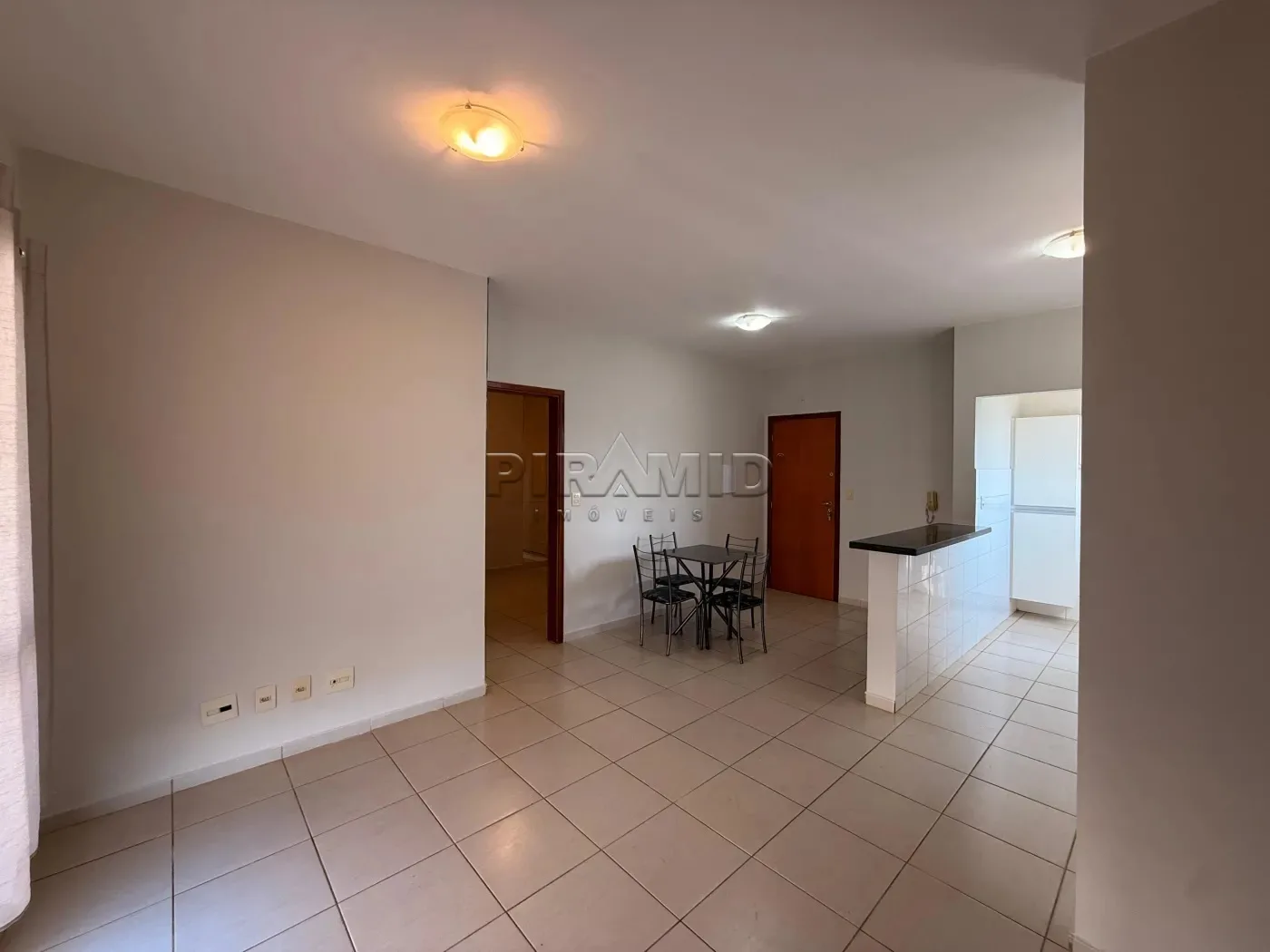 Alugar Apartamento / Padr&atilde;o em Ribeir&atilde;o Preto R$ 1.850,00 - Foto 4