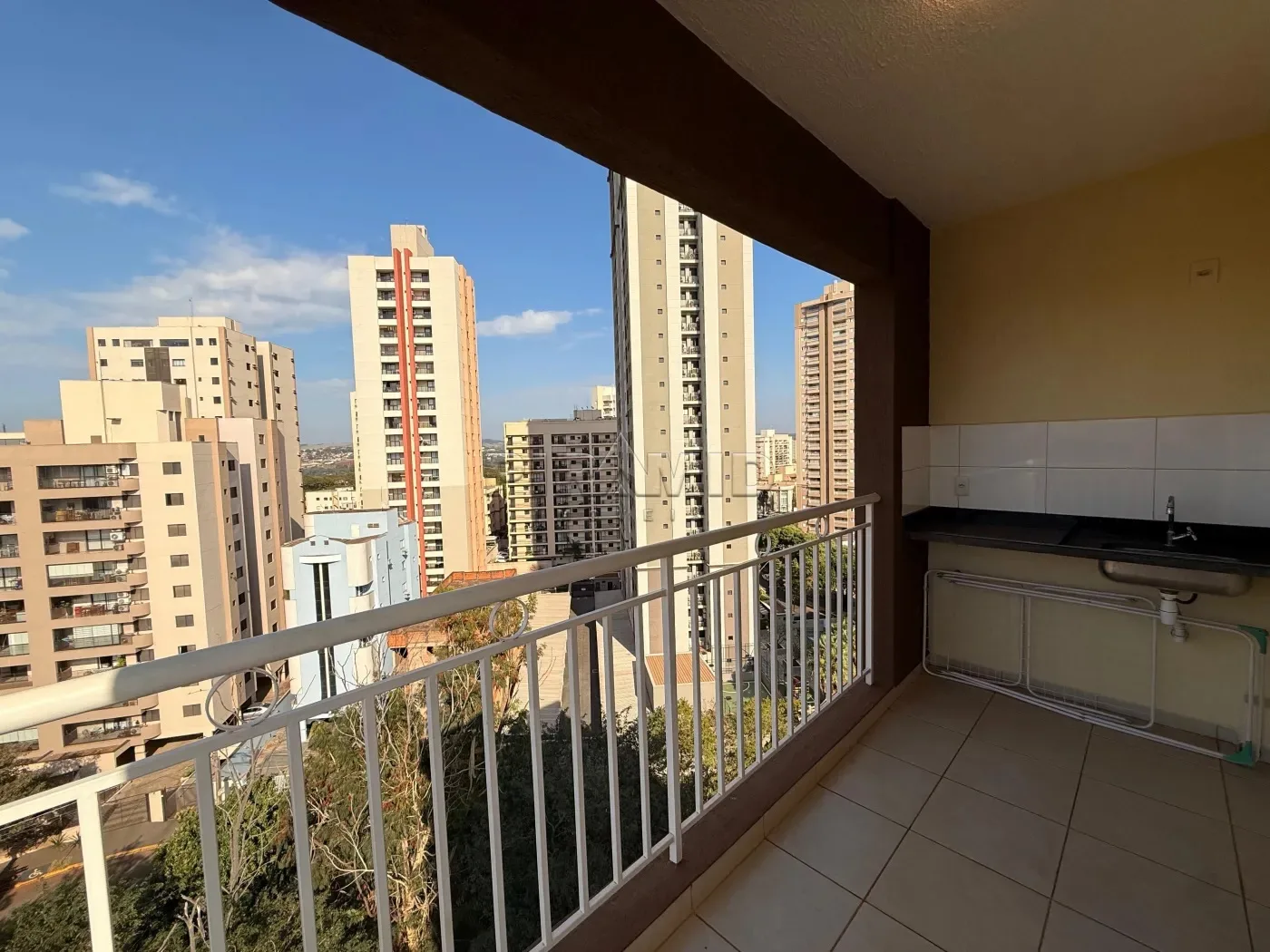 Alugar Apartamento / Padr&atilde;o em Ribeir&atilde;o Preto R$ 1.850,00 - Foto 6