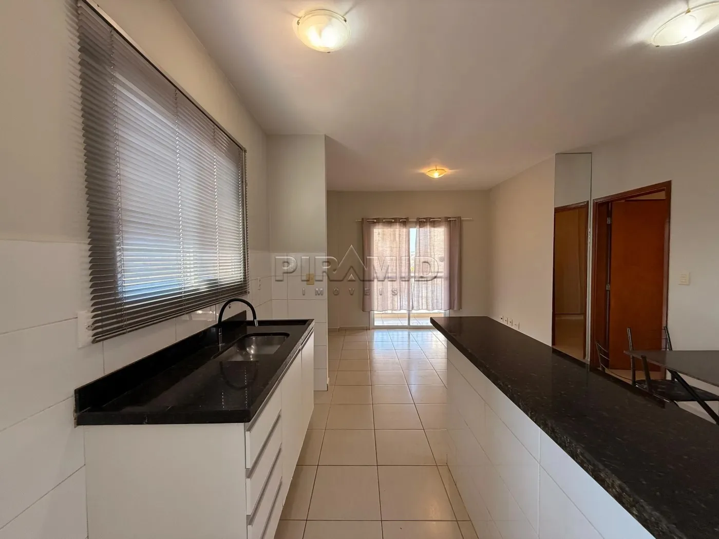 Alugar Apartamento / Padr&atilde;o em Ribeir&atilde;o Preto R$ 1.850,00 - Foto 17