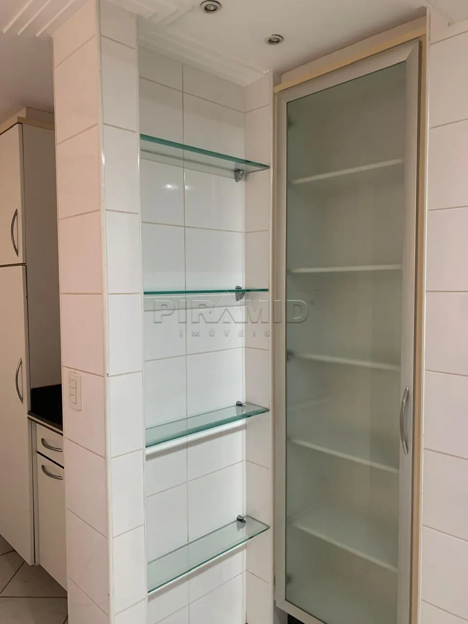 Alugar Apartamento / Padr&atilde;o em Ribeir&atilde;o Preto R$ 2.450,00 - Foto 14