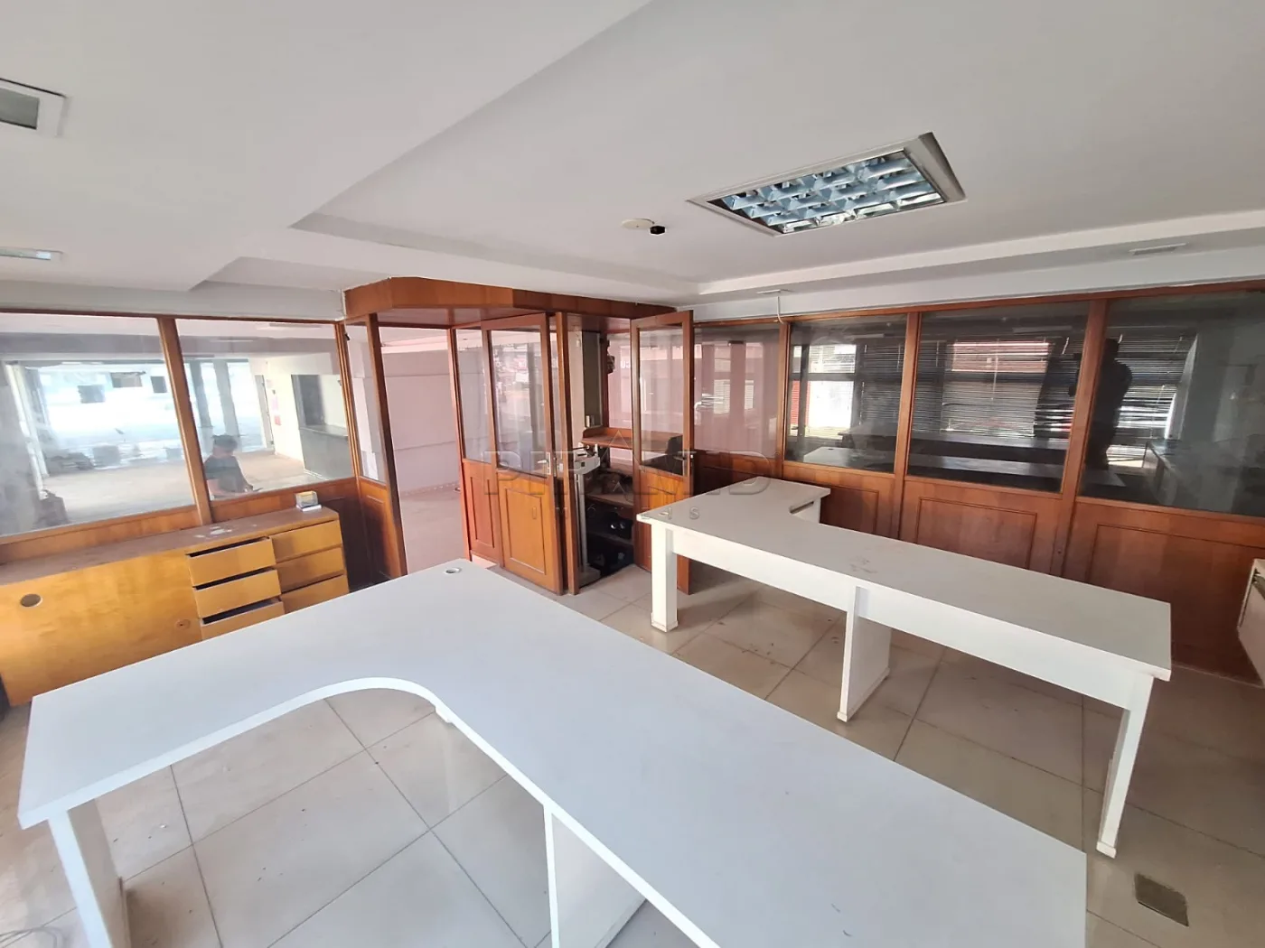 Alugar Comercial / Pr&eacute;dio em Ribeir&atilde;o Preto R$ 25.000,00 - Foto 9