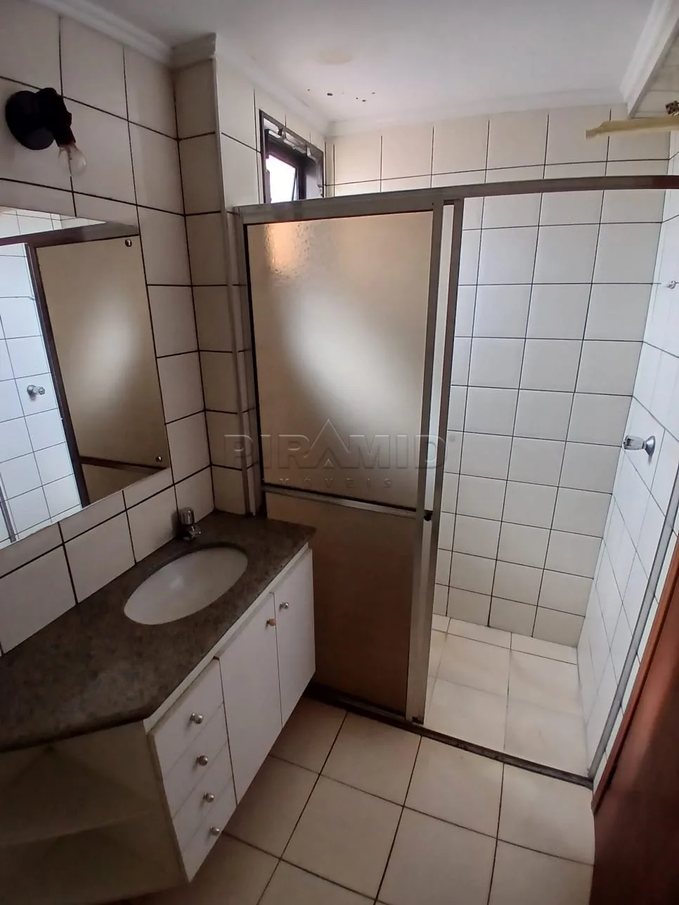 Alugar Apartamento / Padr&atilde;o em Ribeir&atilde;o Preto R$ 750,00 - Foto 6