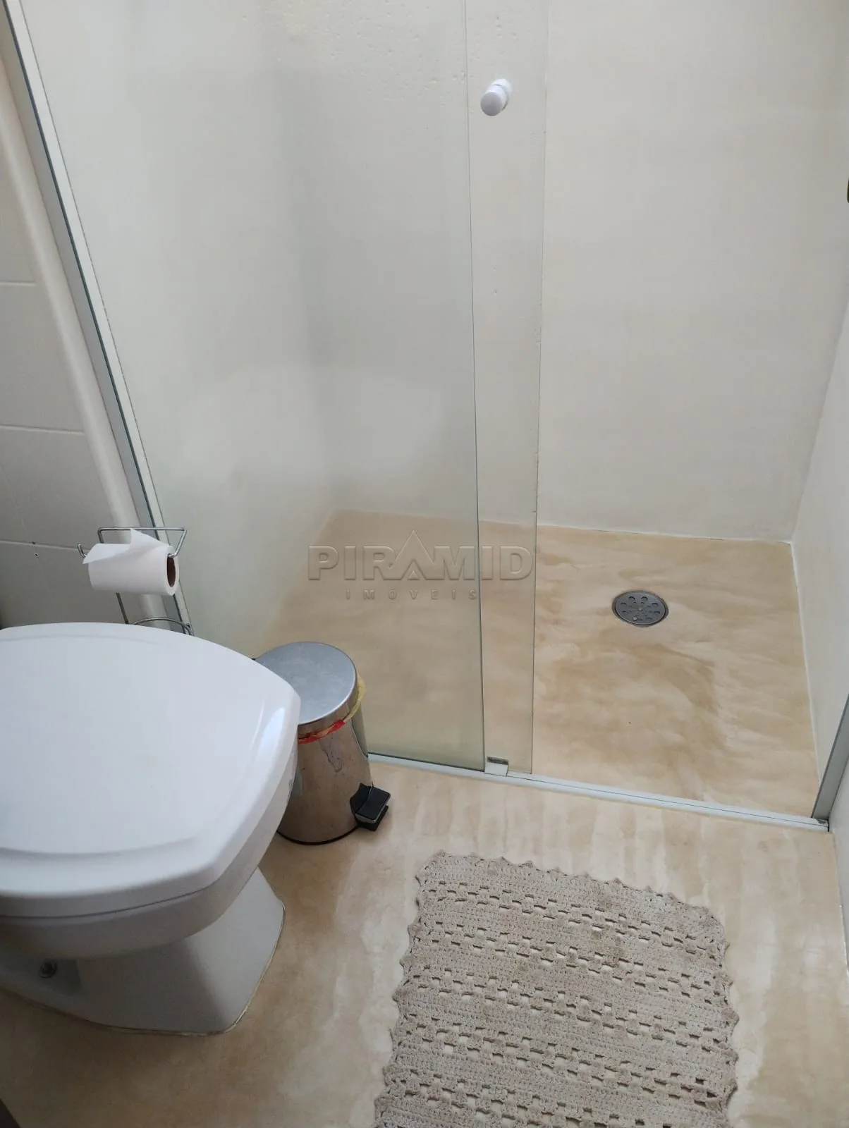 Alugar Apartamento / Padr&atilde;o em Ribeir&atilde;o Preto R$ 900,00 - Foto 17