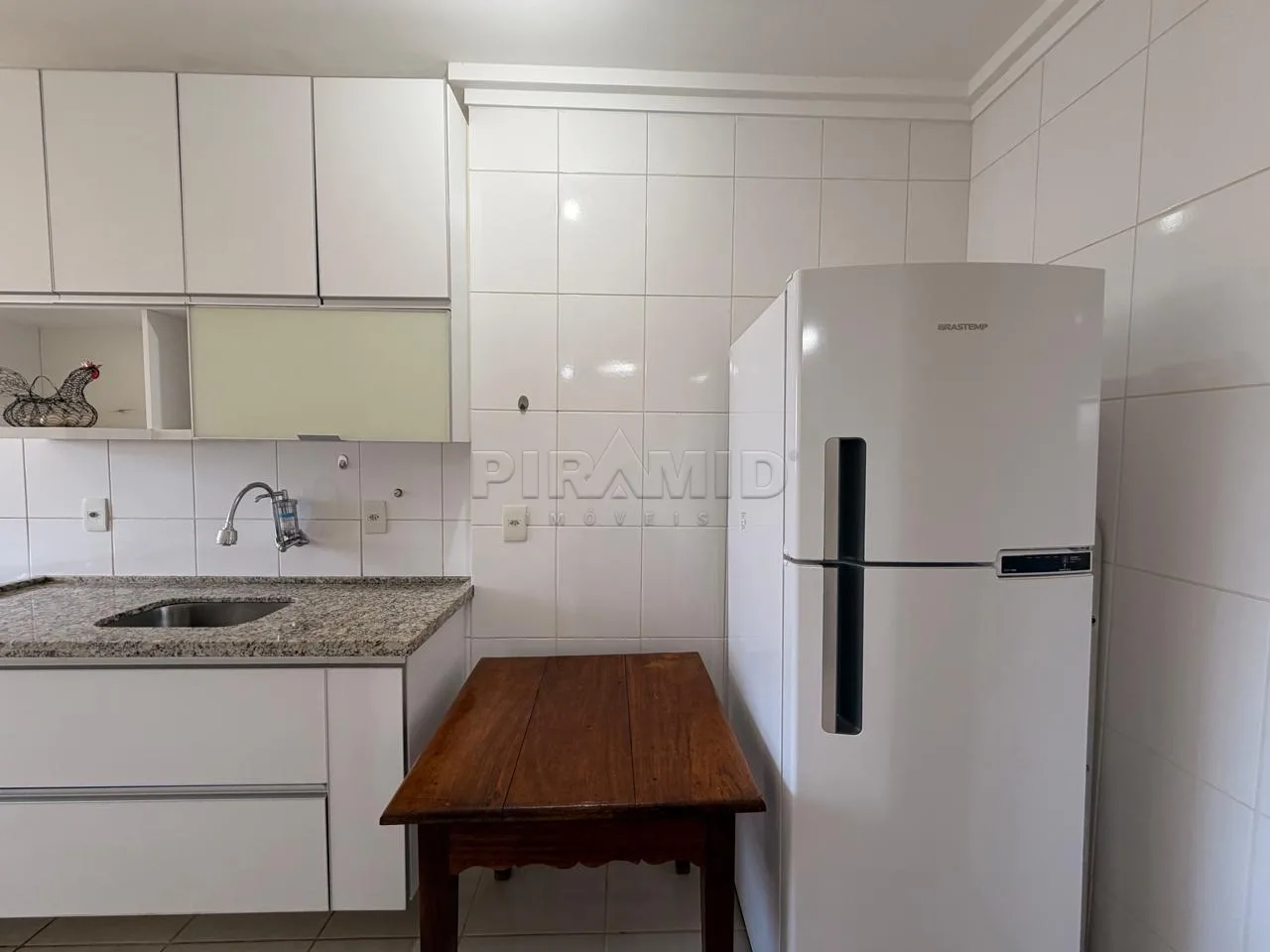 Alugar Apartamento / Padr&atilde;o em Ribeir&atilde;o Preto R$ 3.200,00 - Foto 4