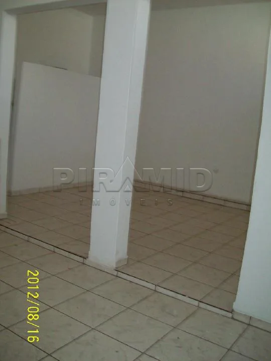 Alugar Comercial / Sal&atilde;o em Ribeir&atilde;o Preto R$ 2.000,00 - Foto 2