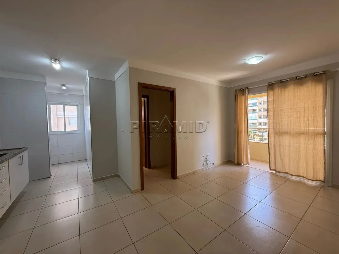 Alugar Apartamento / Padr&atilde;o em Ribeir&atilde;o Preto R$ 1.600,00 - Foto 2