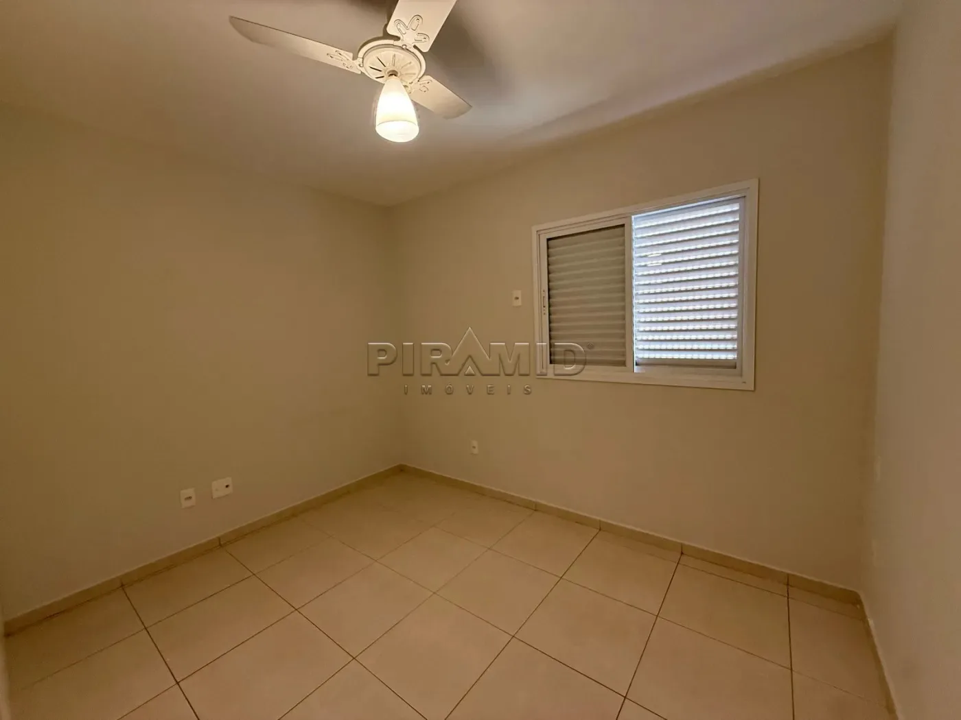 Alugar Apartamento / Padr&atilde;o em Ribeir&atilde;o Preto R$ 1.600,00 - Foto 11