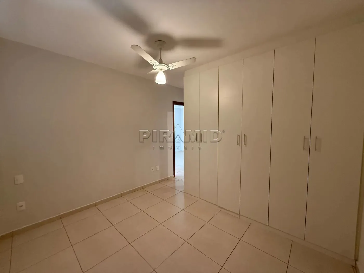 Alugar Apartamento / Padr&atilde;o em Ribeir&atilde;o Preto R$ 1.600,00 - Foto 14