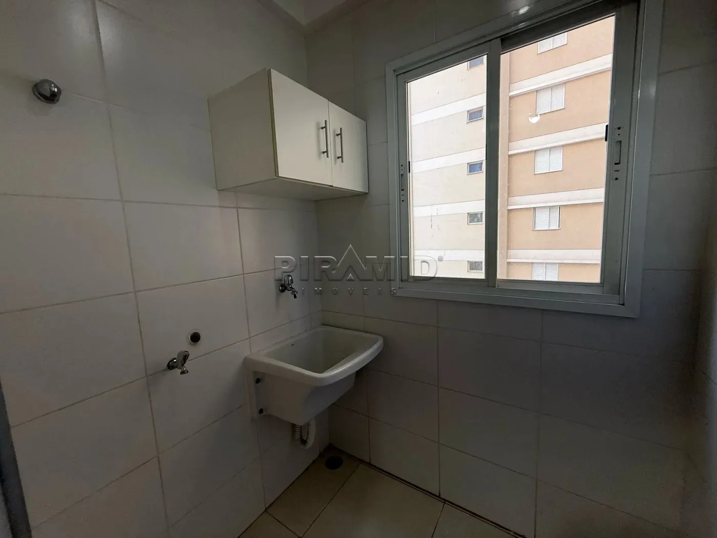 Alugar Apartamento / Padr&atilde;o em Ribeir&atilde;o Preto R$ 1.600,00 - Foto 20