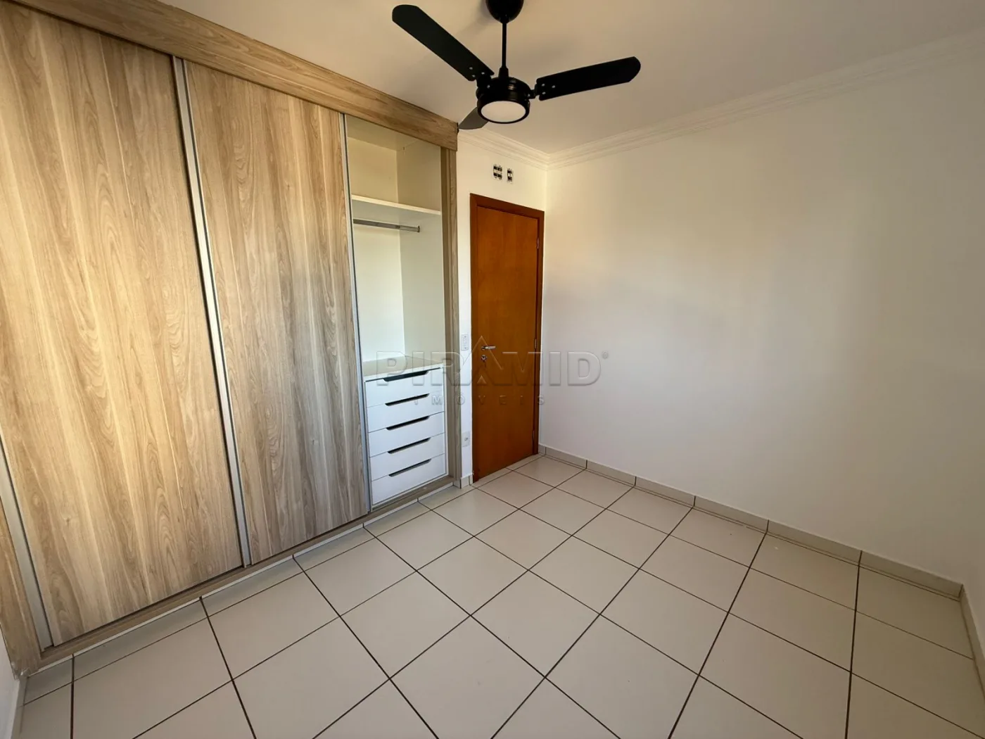 Alugar Apartamento / Padr&atilde;o em Ribeir&atilde;o Preto R$ 1.500,00 - Foto 12