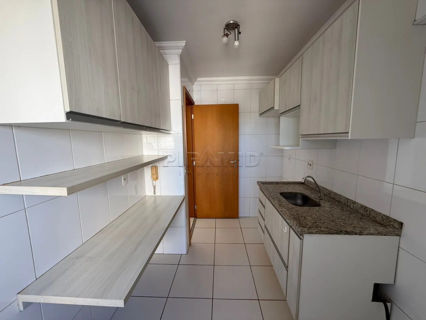 Alugar Apartamento / Padr&atilde;o em Ribeir&atilde;o Preto R$ 1.500,00 - Foto 18