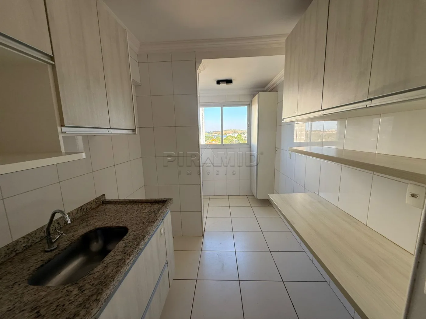 Alugar Apartamento / Padr&atilde;o em Ribeir&atilde;o Preto R$ 1.500,00 - Foto 17