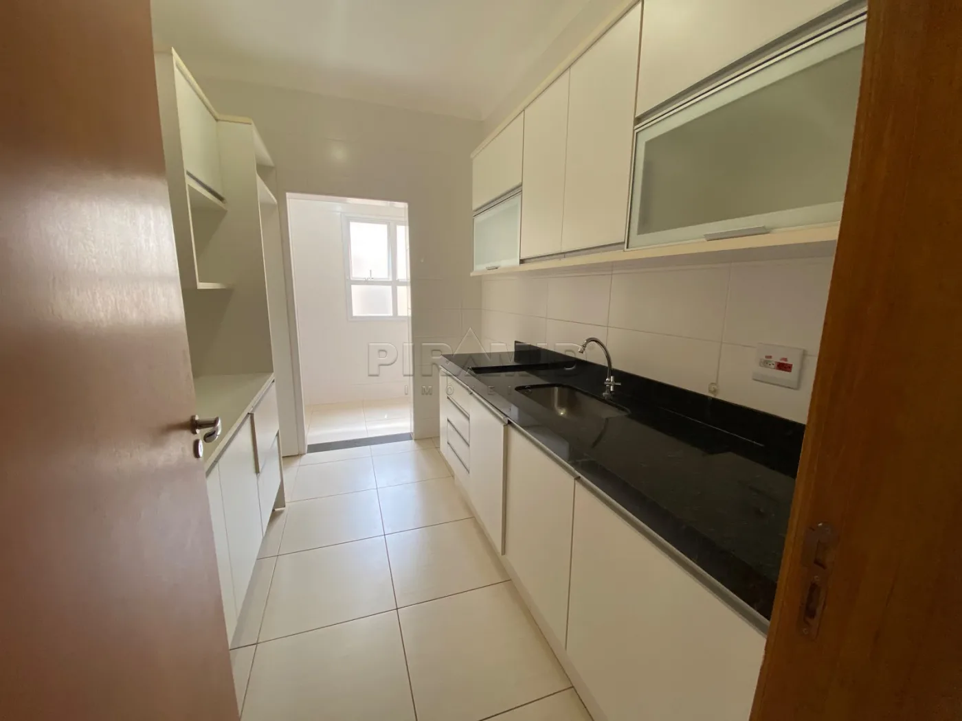 Alugar Apartamento / Padr&atilde;o em Ribeir&atilde;o Preto R$ 3.000,00 - Foto 7