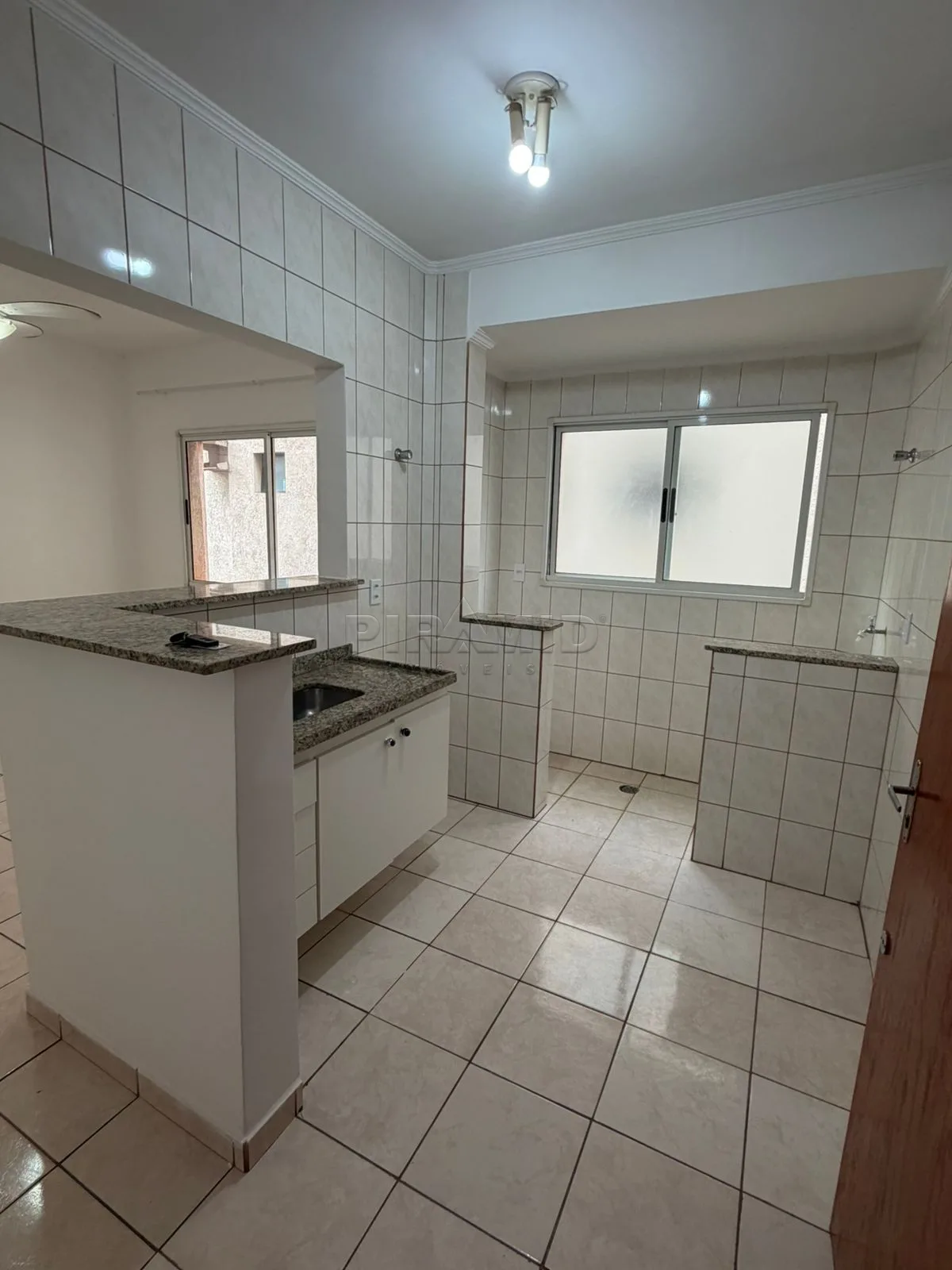 Alugar Apartamento / Padr&atilde;o em Ribeir&atilde;o Preto R$ 1.500,00 - Foto 5