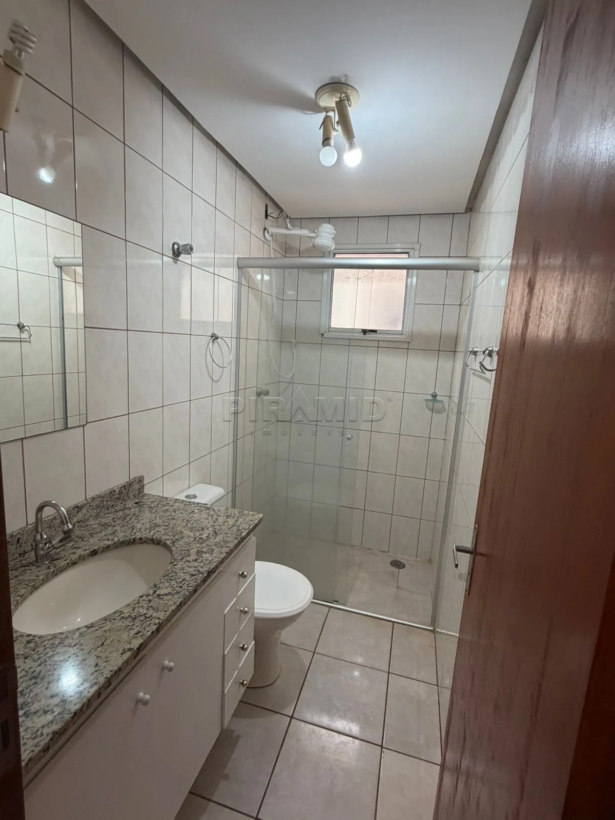 Alugar Apartamento / Padr&atilde;o em Ribeir&atilde;o Preto R$ 1.500,00 - Foto 9