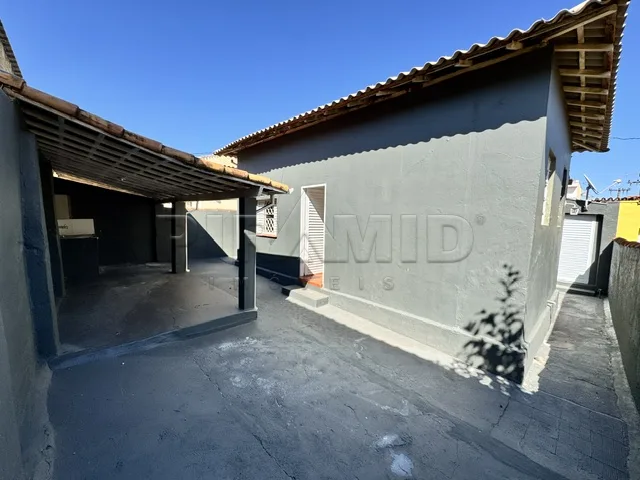 Alugar Casa / Padr&atilde;o em Ribeir&atilde;o Preto R$ 1.000,00 - Foto 13