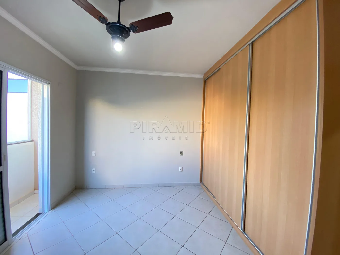 Alugar Apartamento / Padr&atilde;o em Ribeir&atilde;o Preto R$ 1.600,00 - Foto 9