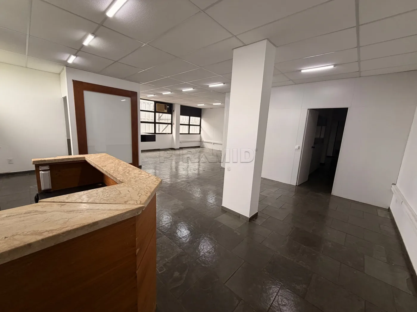 Alugar Comercial / Pr&eacute;dio em Ribeir&atilde;o Preto R$ 50.000,00 - Foto 5