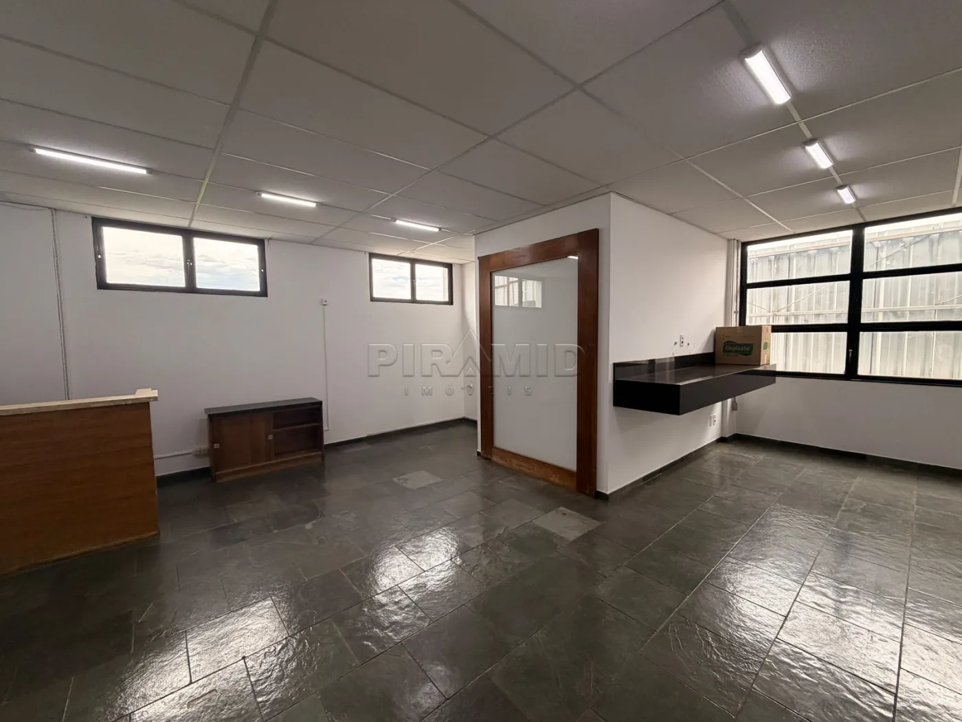 Alugar Comercial / Pr&eacute;dio em Ribeir&atilde;o Preto R$ 50.000,00 - Foto 7